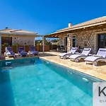 Вилла Leo's Red Stone & White Stone Made Villas, 2 With Private Pool In Village Каравадос