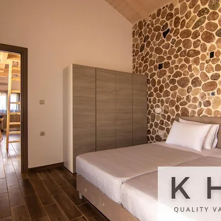Leo's Stone Made Villa! * Karavádhos