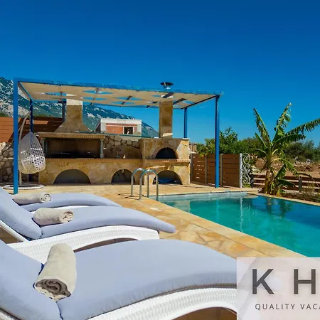 Villa Leo's Red Stone & White Stone Made Villas, 2 With Private Pool In Village *