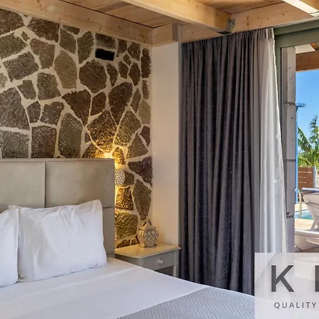 Leo's Red Stone & White Stone Made Villas, 2 With Private Pool In Village * Karavados