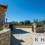 别墅 Leo's Red Stone & White Stone Made Villas, 2 With Private Pool In Village *