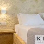 Leo's Red Stone & White Stone Made Villas, 2 With Private Pool In Village *
