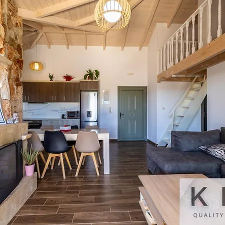 Leo's Red Stone & White Stone Made Villas, 2 With Private Pool In Village Villa Karavádhos