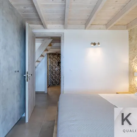 Villa Leo's Red Stone & White Stone Made Villas, 2 With Private Pool In Village *