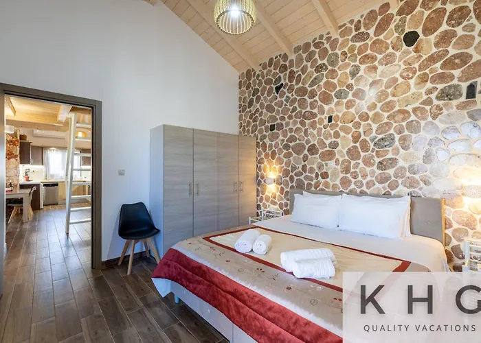 Leo's Red Stone & White Stone Made Villas, 2 With Private Pool In Village Karavados