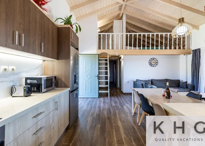 Leo's Red Stone & White Stone Made Villas, 2 With Private Pool In Village * Karavados