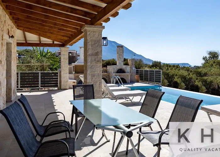 Leo's Red Stone & White Stone Made Villas, 2 With Private Pool In Village *