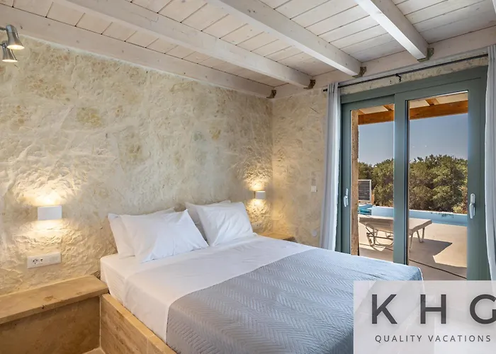 Leo's Red Stone & White Stone Made Villas, 2 With Private Pool In Village Karavados