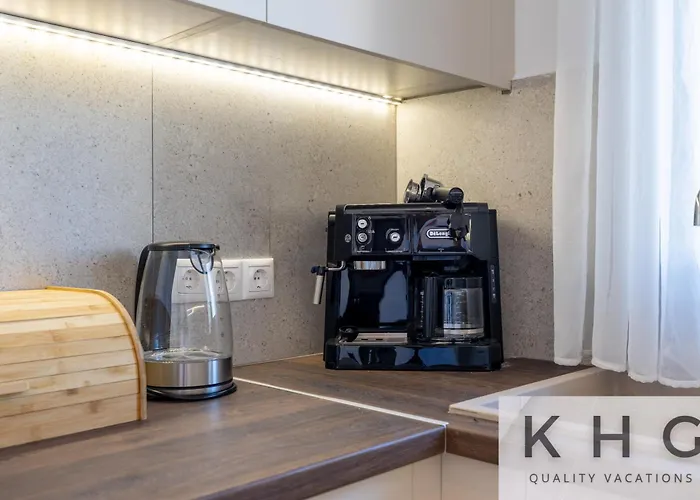 Leo's Red Stone & White Stone Made Villas, 2 With Private Pool In Village * Karavados