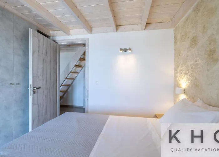 Leo's Red Stone & White Stone Made Villas, 2 With Private Pool In Village Karavados