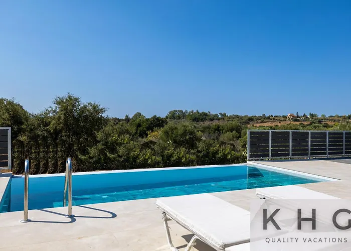 Leo's Red Stone & White Stone Made Villas, 2 With Private Pool In Village