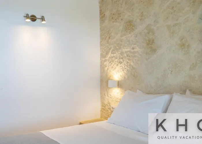 Leo's Red Stone & White Stone Made Villas, 2 With Private Pool In Village Villa *