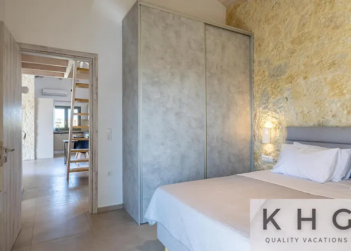 וילה Leo's Red Stone & White Stone Made Villas, 2 With Private Pool In Village Karavádhos