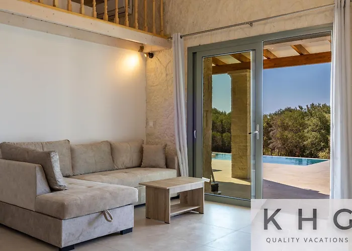 Leo's Red Stone & White Stone Made Villas, 2 With Private Pool In Village וילה *