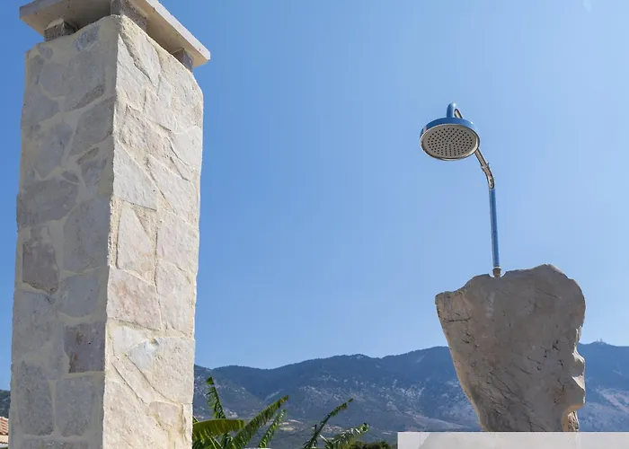 Leo's Red Stone & White Stone Made Villas, 2 With Private Pool In Village Villa Karavados